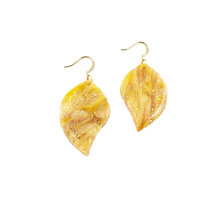 ๐ Sunlit Leaf Earrings