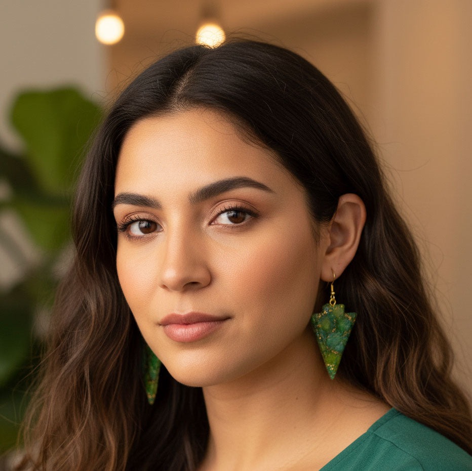 🏹 Forest Gem Arrowhead Earrings